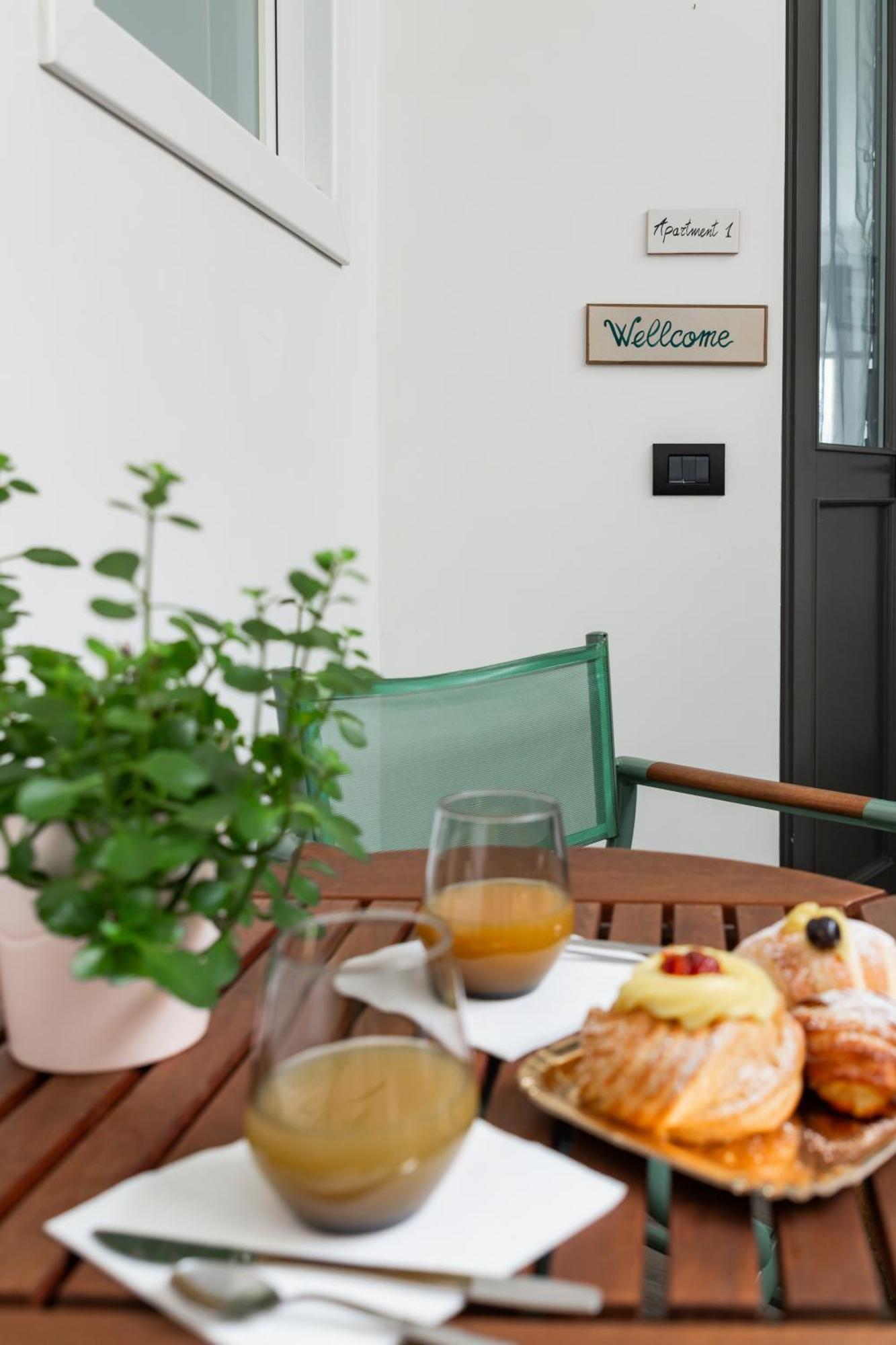 Archihouse Suites เนเปิลส์ ภายนอก รูปภาพ