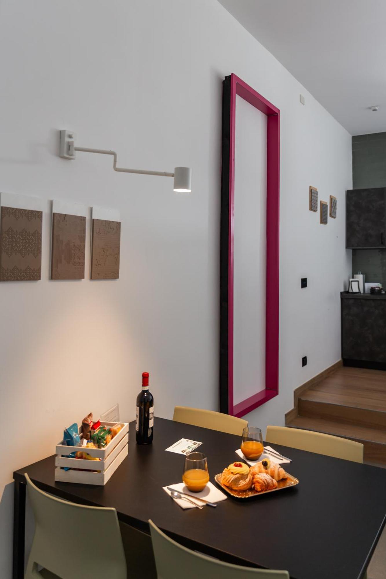 Archihouse Suites เนเปิลส์ ภายนอก รูปภาพ